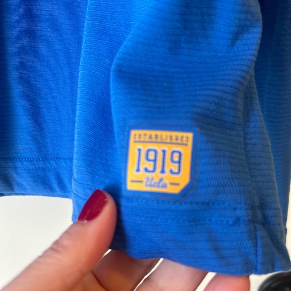 Under Armour men’s UCLA 3/4 zip pull over - Picture 2 of 5